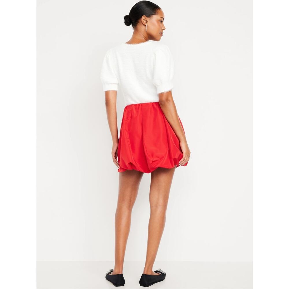 Old Navy Amaryllis Red Taffeta Bubble Mini Skirt - Picture 3 of 12
